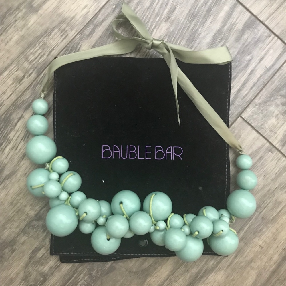 Bauble Bar Statement necklace